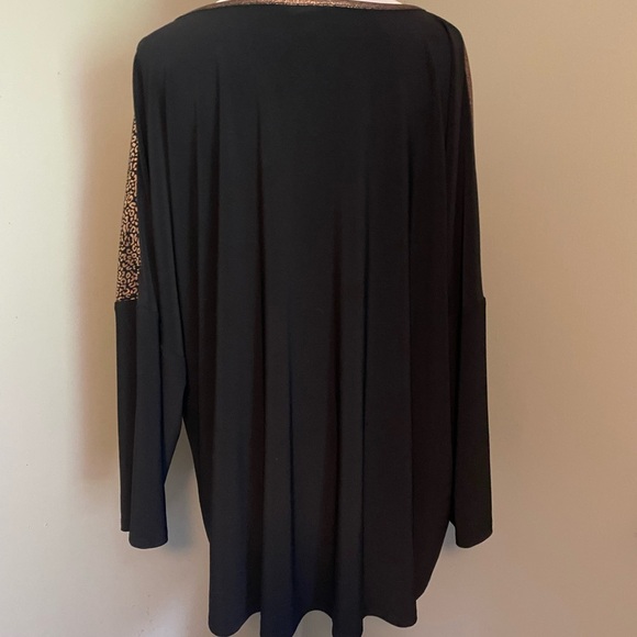 Metallic Leopard Print Top By Est 1946 Cato Sz 26/28 - Picture 7 of 9